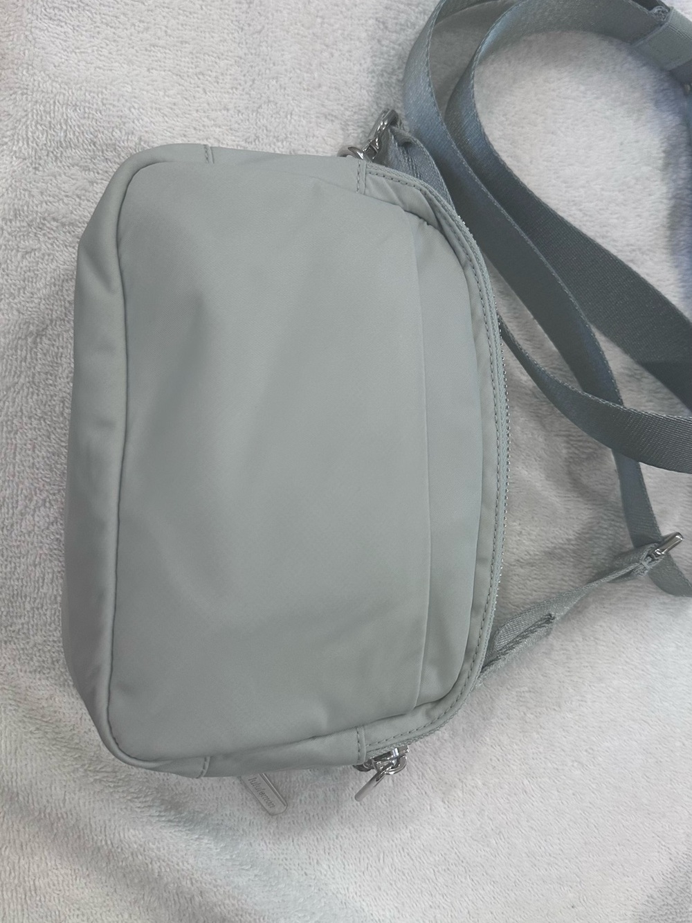 Lululemon Light blue Crossbody Belt Bag - Picture 5 of 12